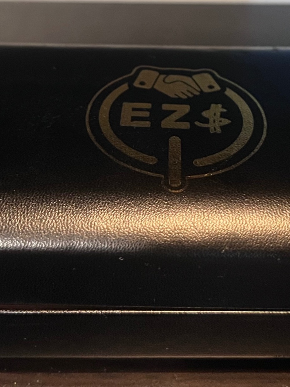 EZ$: Sunglasses – Excellent Condition